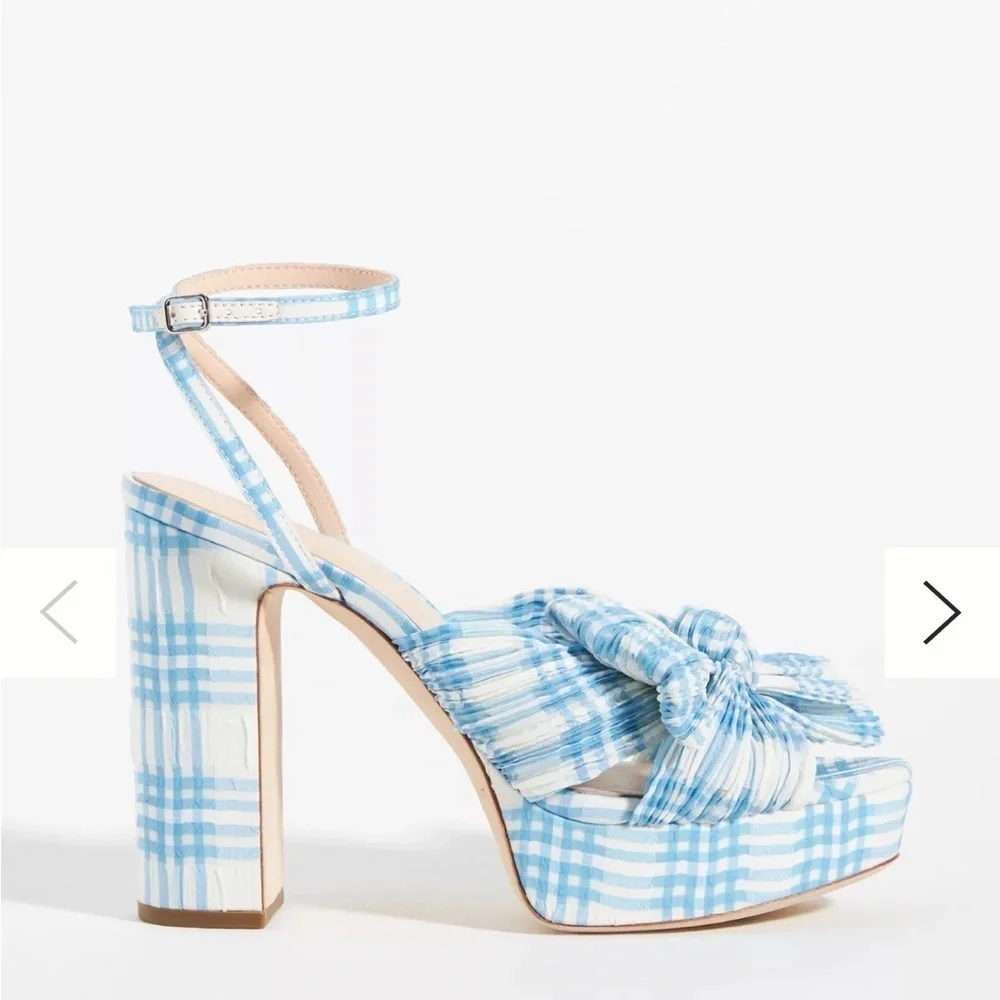 Loeffler Randall step out